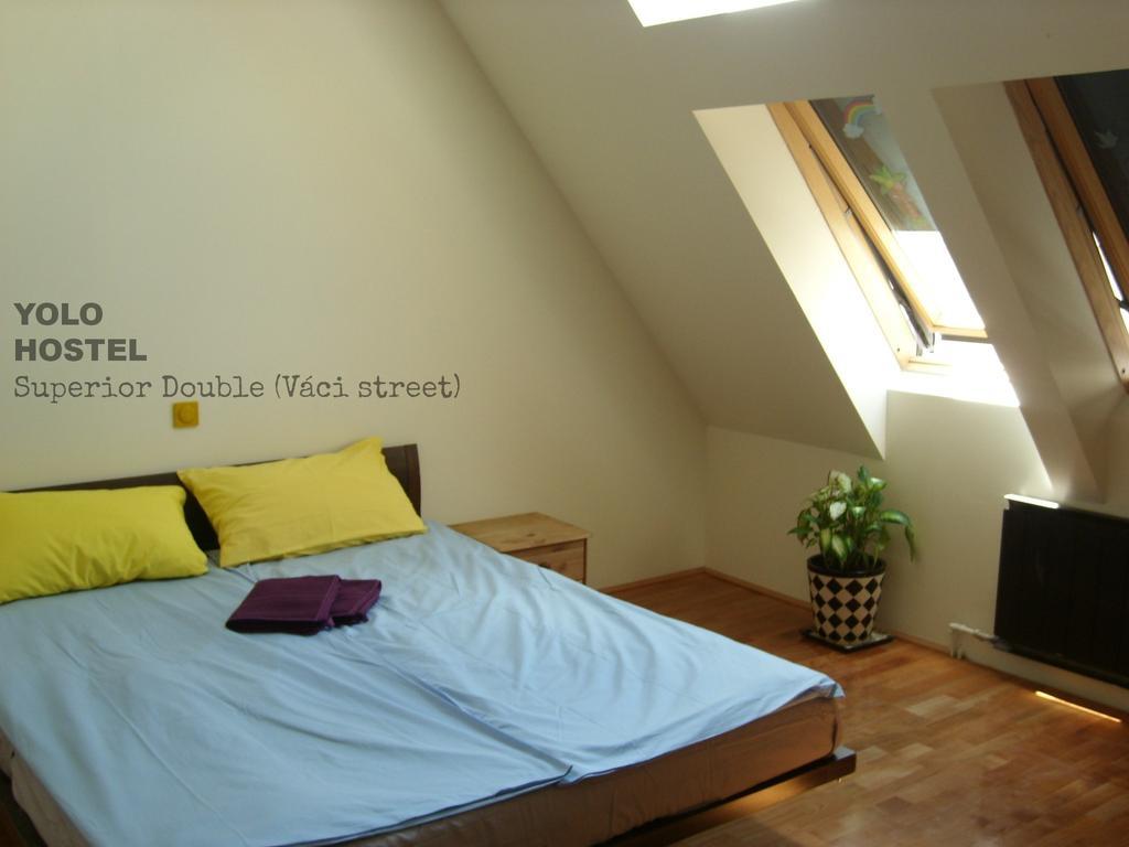 Yolo Hostel Budapest Room photo