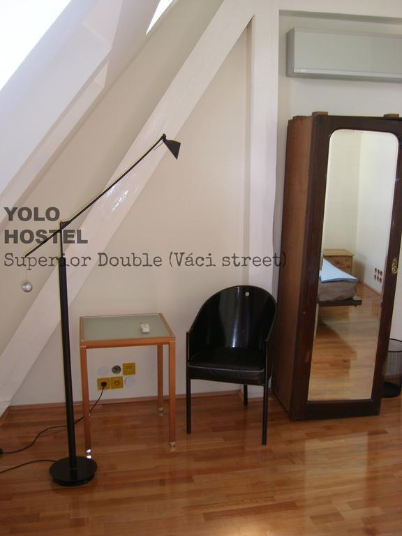 Yolo Hostel Budapest Room photo